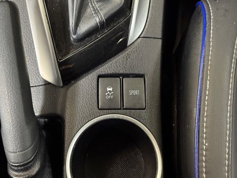 Used 2019 Toyota Corolla SE image 32