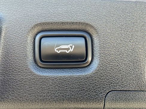 Used 2023 Hyundai Santa Fe SEL image 13