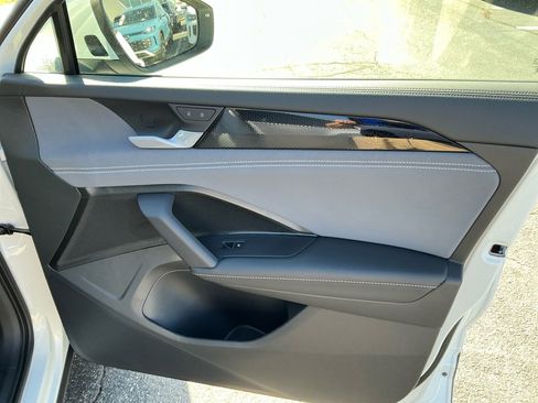 New 2026 Volkswagen Tiguan SE image 30