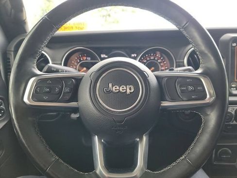 Used 2018 Jeep Wrangler Unlimited Sahara w/ Dual Top Group AWD/4WD image 14