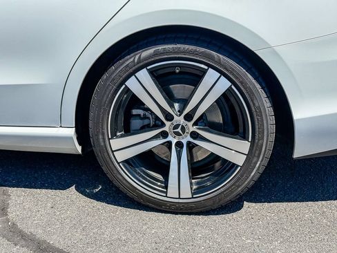 Used 2022 Mercedes-Benz C 300 Sedan image 11