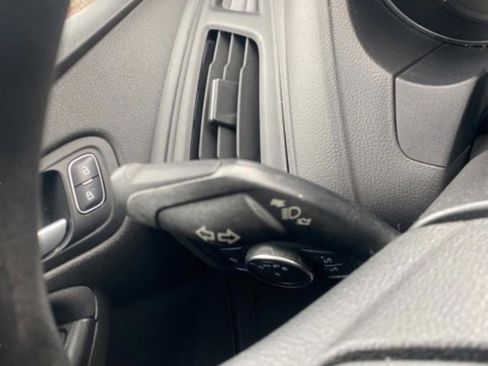 Used 2017 Ford Focus SE image 19