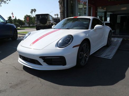 Used 2024 Porsche 911 Carrera S image 2