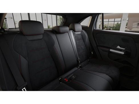New 2026 Mercedes-Benz GLA 250 4MATIC image 5