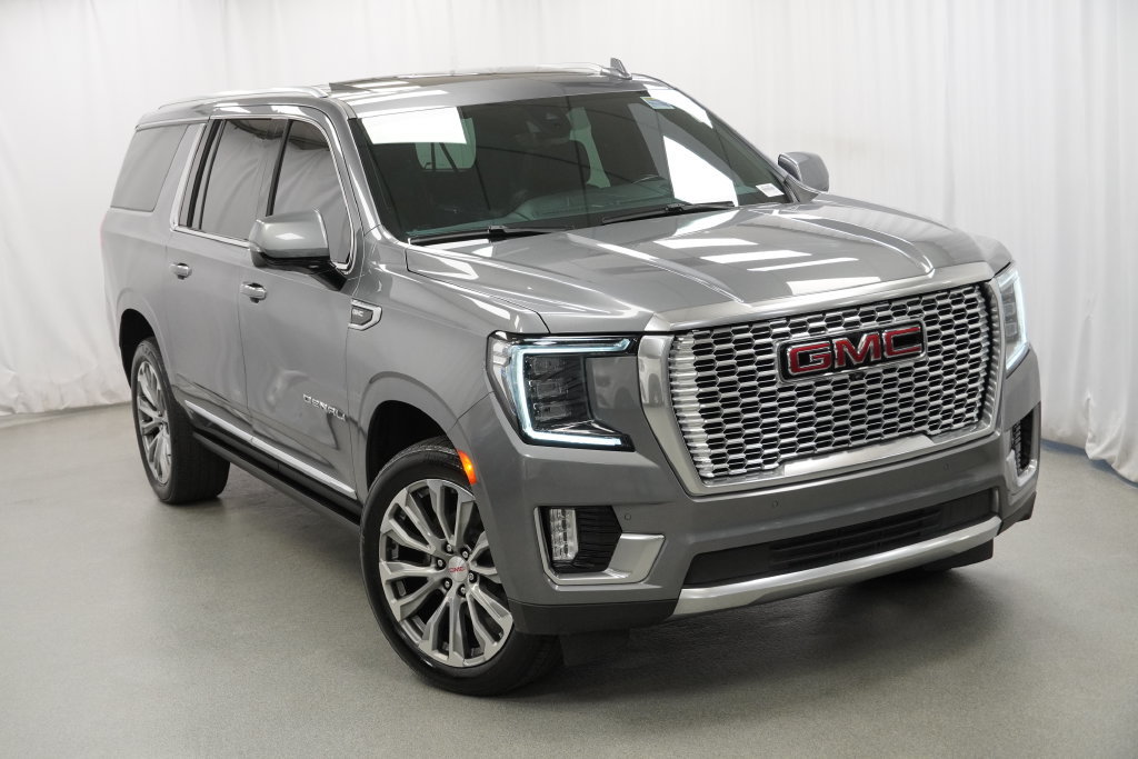 Used 2021 GMC Yukon XL Denali w/ Denali Premium Package AWD/4WD image 40