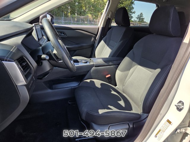 Used 2024 Nissan Rogue S AWD/4WD image 9