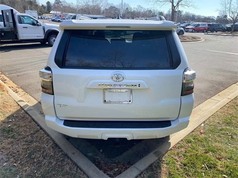 Used 2024 Toyota 4Runner SR5 image 30