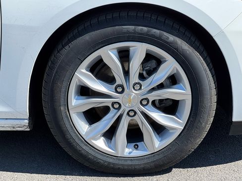 Used 2023 Chevrolet Malibu LT image 30