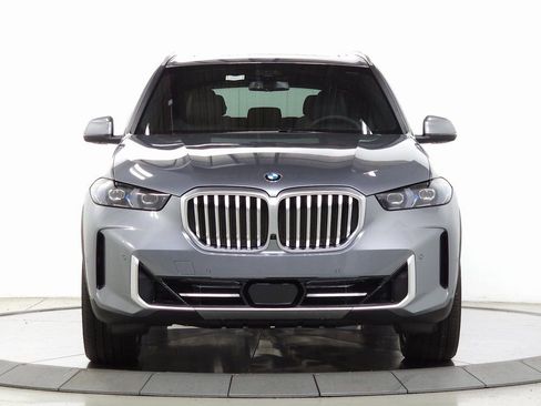 Used 2026 BMW X5 xDrive40i image 2