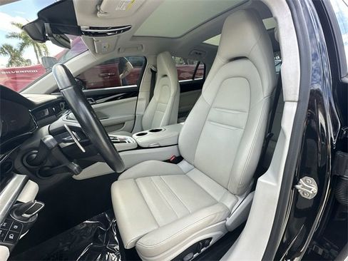 Used 2022 Porsche Panamera 4S image 13
