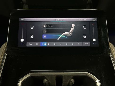 Used 2024 Jeep Grand Wagoneer Series III image 39