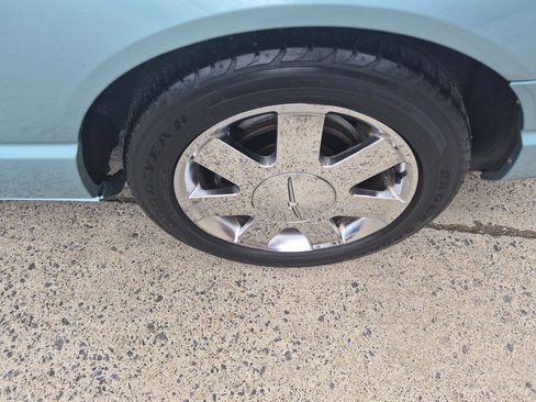 Used 2002 Ford Thunderbird RWD image 5