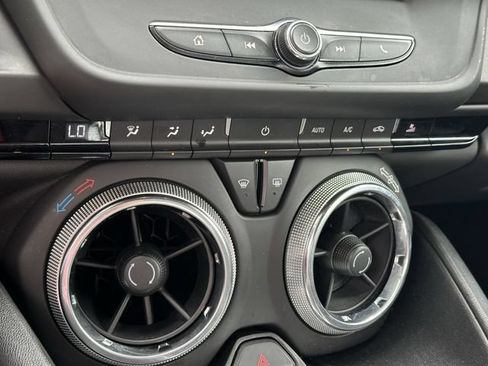 Used 2019 Chevrolet Camaro LT RWD image 18