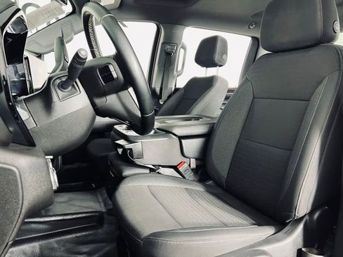 Used 2024 GMC Sierra 3500 SLE w/ SLE Convenience Package image 9