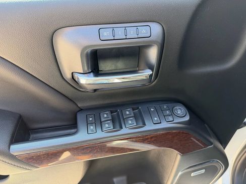 Used 2017 GMC Sierra 1500 SLT w/ SLT Premium Package image 14