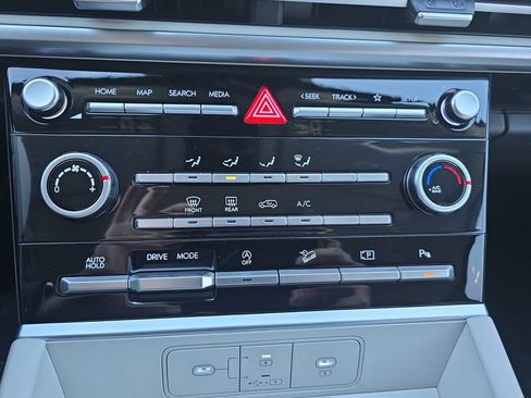 New 2026 Hyundai Santa Fe SE image 25