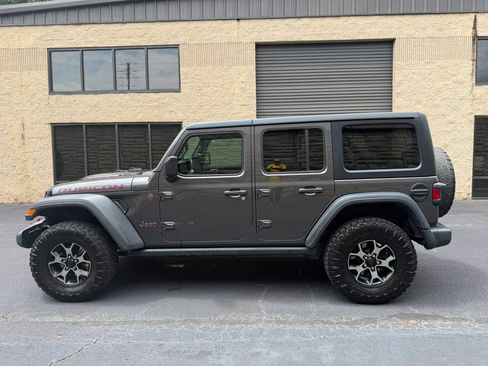 Used 2018 Jeep Wrangler Unlimited Rubicon AWD/4WD image 2