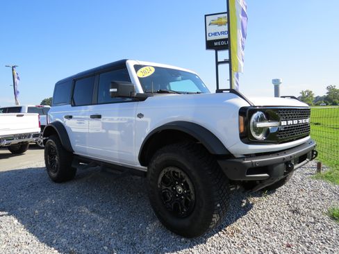 Used 2024 Ford Bronco Wildtrak AWD/4WD image 12
