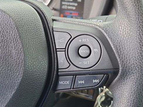 Used 2022 Toyota Corolla LE FWD image 24