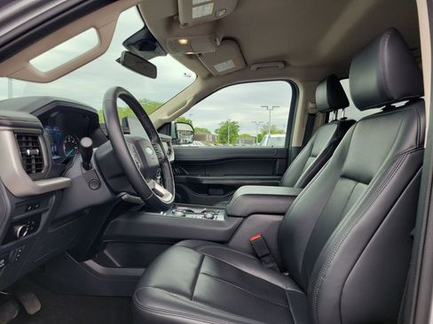 Certified 2024 Ford Expedition XLT AWD/4WD image 18