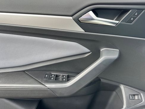 New 2026 Volkswagen Jetta SE image 10