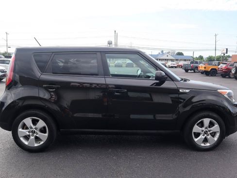 Used 2018 Kia Soul FWD image 6