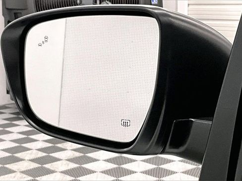 New 2025 Nissan Frontier PRO-4X w/ Pro Premium Package image 24