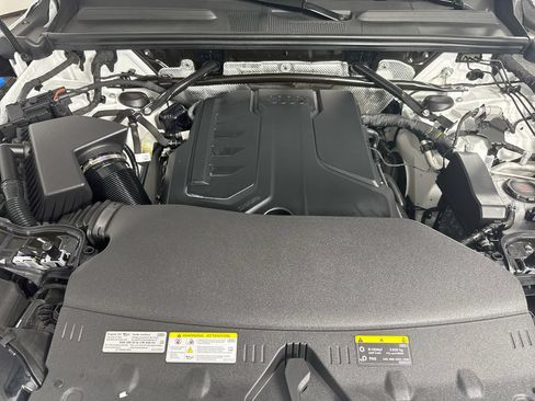 Used 2025 Audi Q5 Premium Plus w/ Premium Plus AWD/4WD image 30