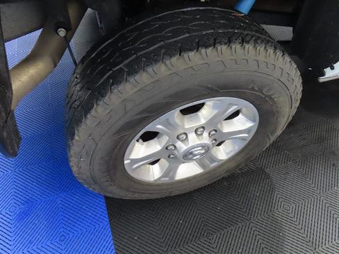Used 2024 RAM 2500 Big Horn w/ Off Road Package AWD/4WD image 8