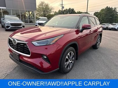 Used 2023 Toyota Highlander XLE