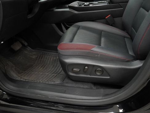 Certified 2025 Chevrolet Equinox RS w/ Safety and Technology Package FWD image 26