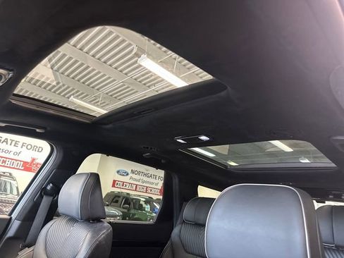 Used 2024 Hyundai Palisade Calligraphy AWD/4WD image 4
