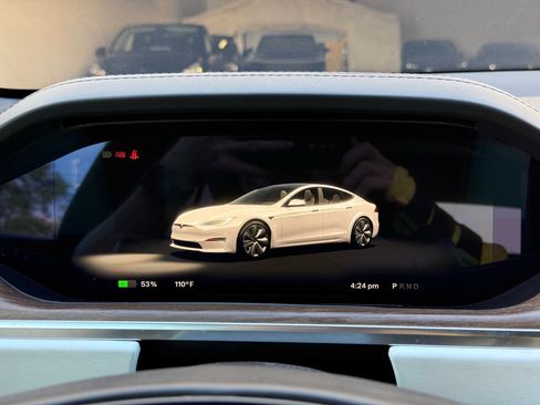 Used 2022 Tesla Model S AWD/4WD image 16