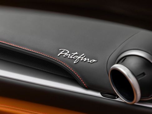 Used 2019 Ferrari Portofino image 43