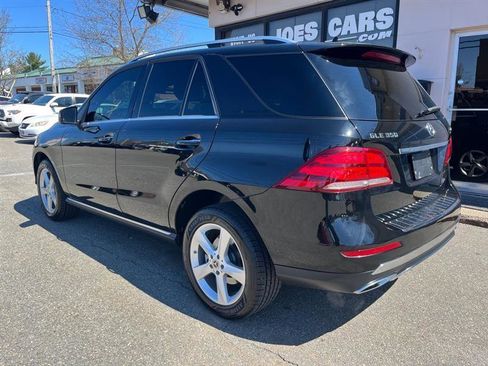 Used 2017 Mercedes-Benz GLE 350 4MATIC image 2