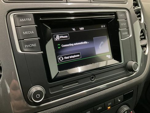 Used 2016 Volkswagen Tiguan S FWD image 15