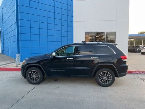 Used 2017 Jeep Grand Cherokee Limited w/ Luxury Group II AWD/4WD image 10