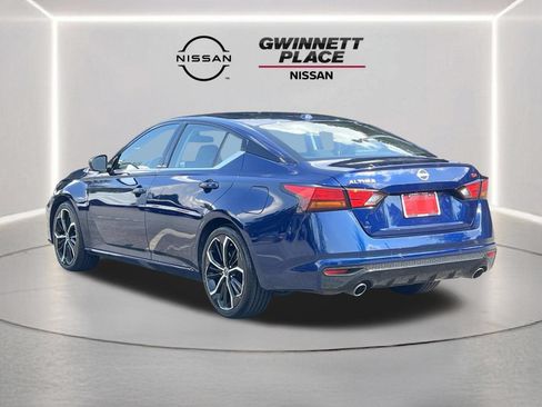 Used 2024 Nissan Altima 2.5 SR FWD image 22