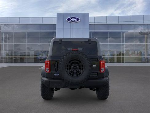 New 2026 Ford Bronco Big Bend w/ Black Diamond Package AWD/4WD image 5