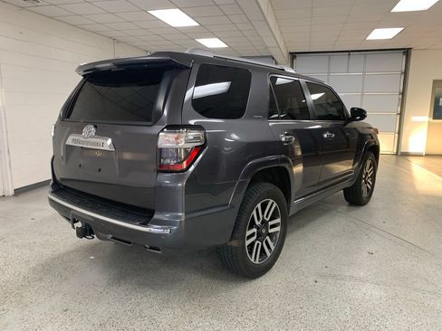 Used 2021 Toyota 4Runner Limited AWD/4WD image 4