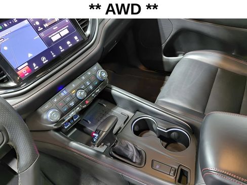 Used 2025 Dodge Durango R/T AWD/4WD image 7