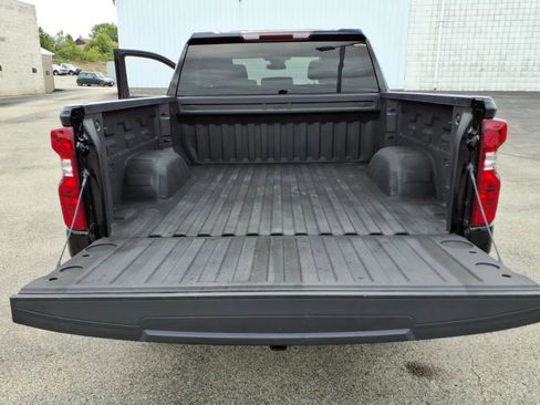 Used 2023 Chevrolet Silverado 1500 LT AWD/4WD image 14