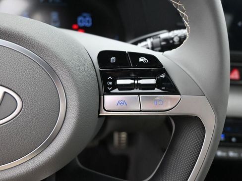 New 2025 Hyundai Elantra Sport image 14