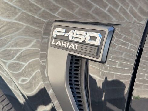 Used 2021 Ford F150 Lariat w/ Max Trailer Tow Package image 11