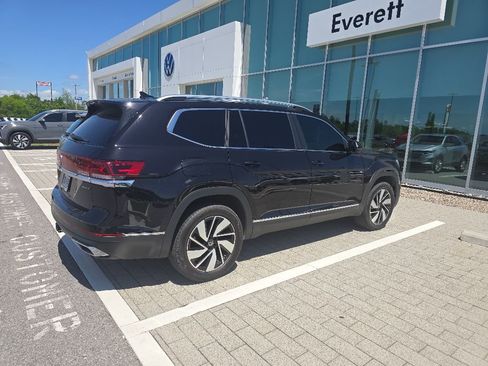 Used 2024 Volkswagen Atlas SEL AWD/4WD image 5