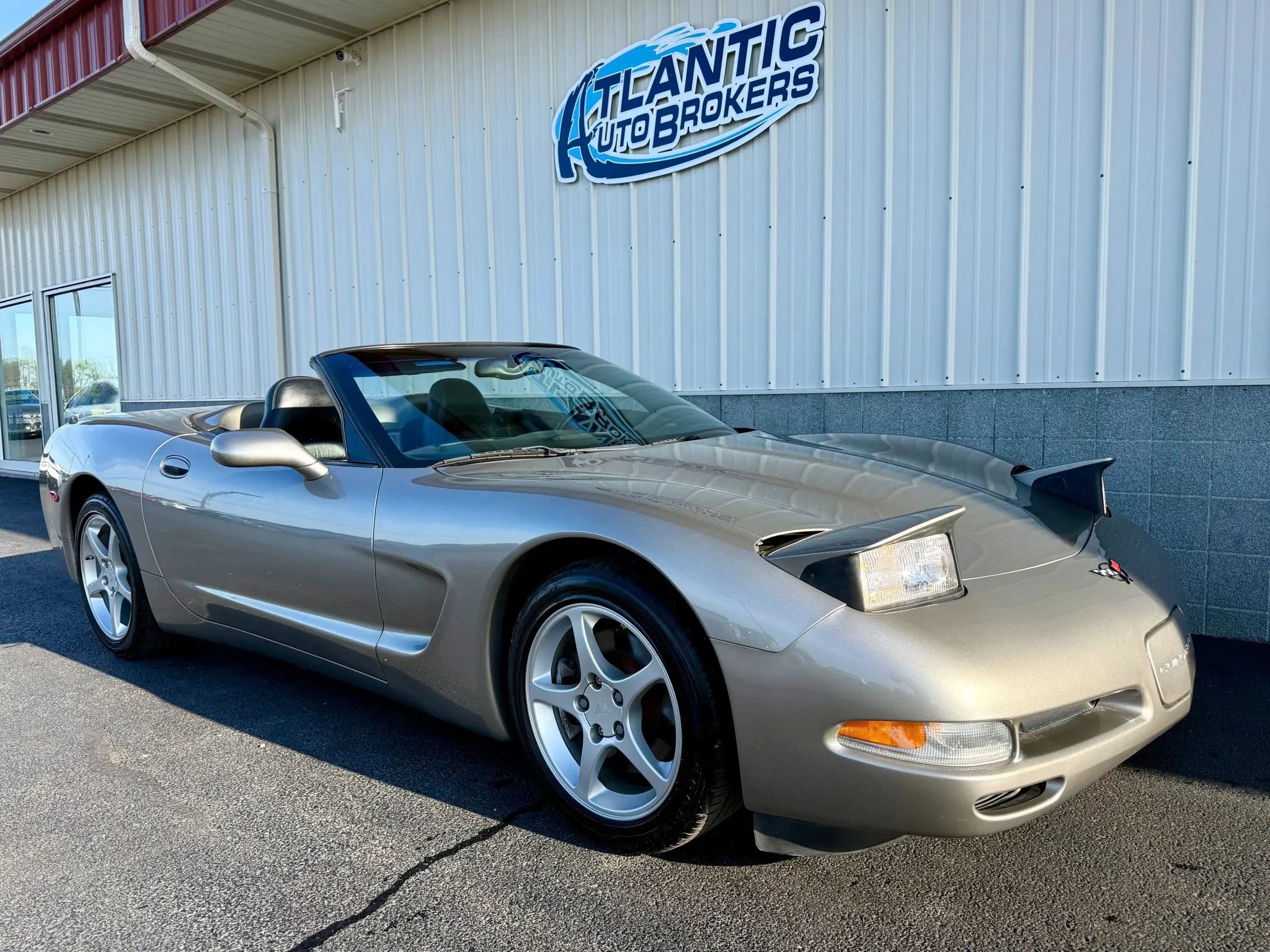 Used 2001 Chevrolet Corvette Convertible w/ Preferred Equipment Group2 RWD image 4