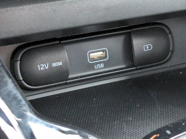 Used 2020 Kia Soul EX w/ Option Group 015 FWD image 21