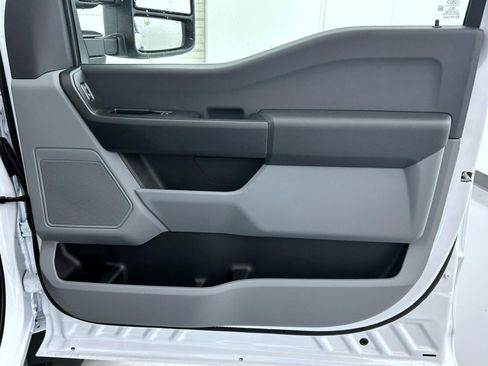 New 2026 Ford F550 4x4 Regular Cab Super Duty image 16