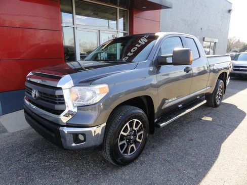 Used 2015 Toyota Tundra SR5 image 2