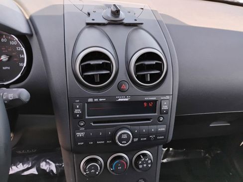 Used 2009 Nissan Rogue SL w/ Premium Pkg image 26